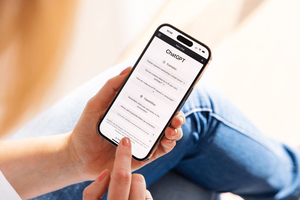 ChatGPT in der Gemeinschaftsverpflegung, Küchen, Kantinen, Mensen, Smartphone