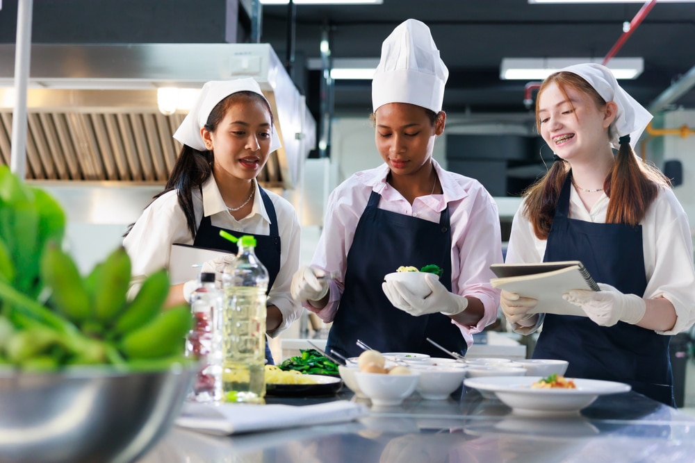 Schulverpflegung, Beratung, Ernährung in Schulen, Kitas, Anna Hope